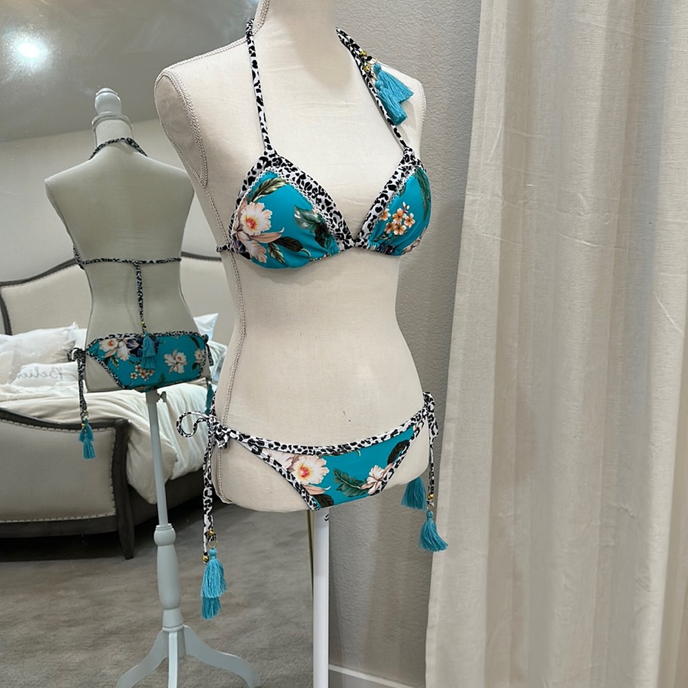 Tropical bikini